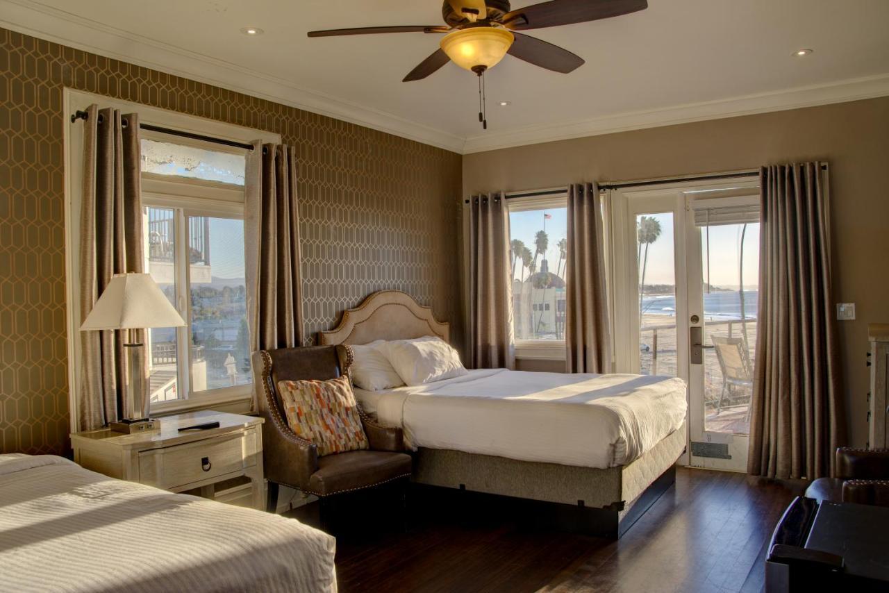 Partial Ocean View, Two Queen Beds, Shared Patio